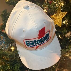 Vintage Gatorade Thirst Quencher Logo Hat White Green Brim Excellent Condition